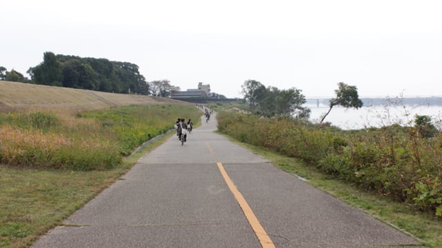 木曽川沿いのサイクリングロード