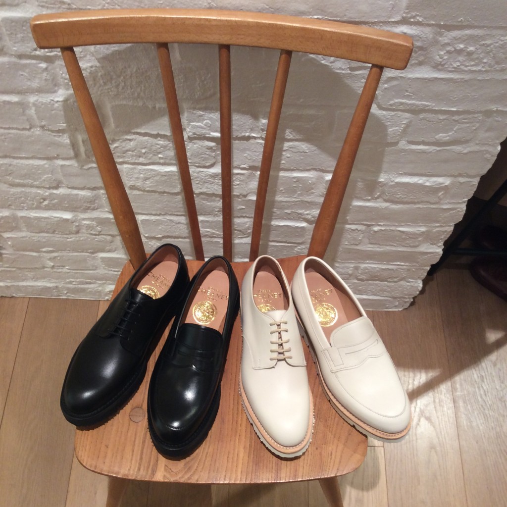 LORA V　￥63,000-+TAX BONNIE V　￥63,000-+TAX