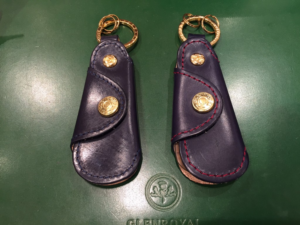 POCKET SHOE HORN ￥9,000+TAX 右が名古屋店別注カラー ステッチがいいアクセントになっています。