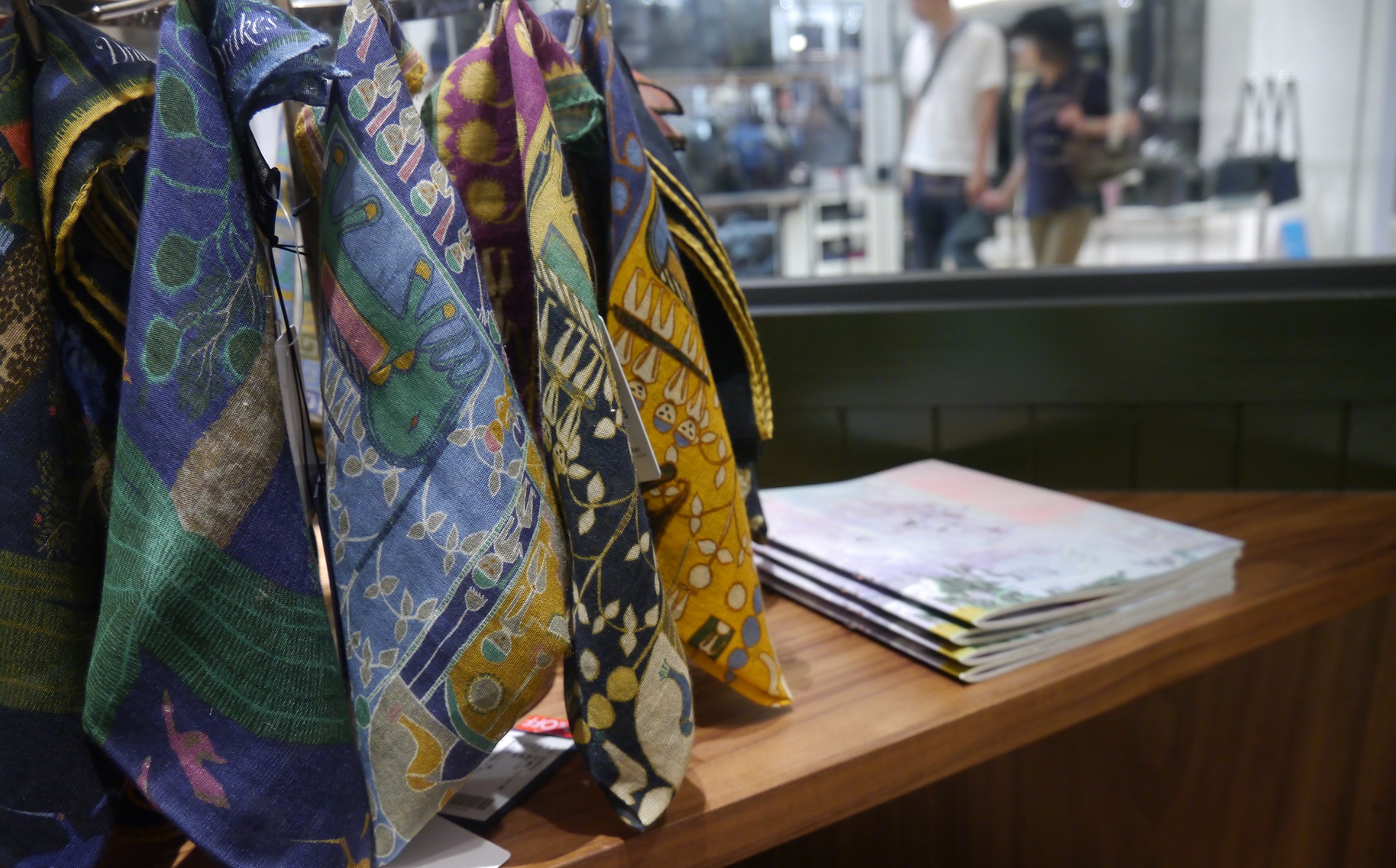 Drake's】 sale items !!! | BRITISH MADE Staff blog