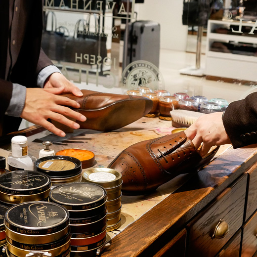 靴磨き世界チャンピオン 杉村氏によるシューシャインイベントを銀座店