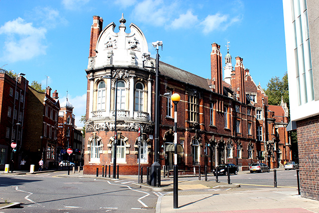 Finsbury Town Hallの外観。