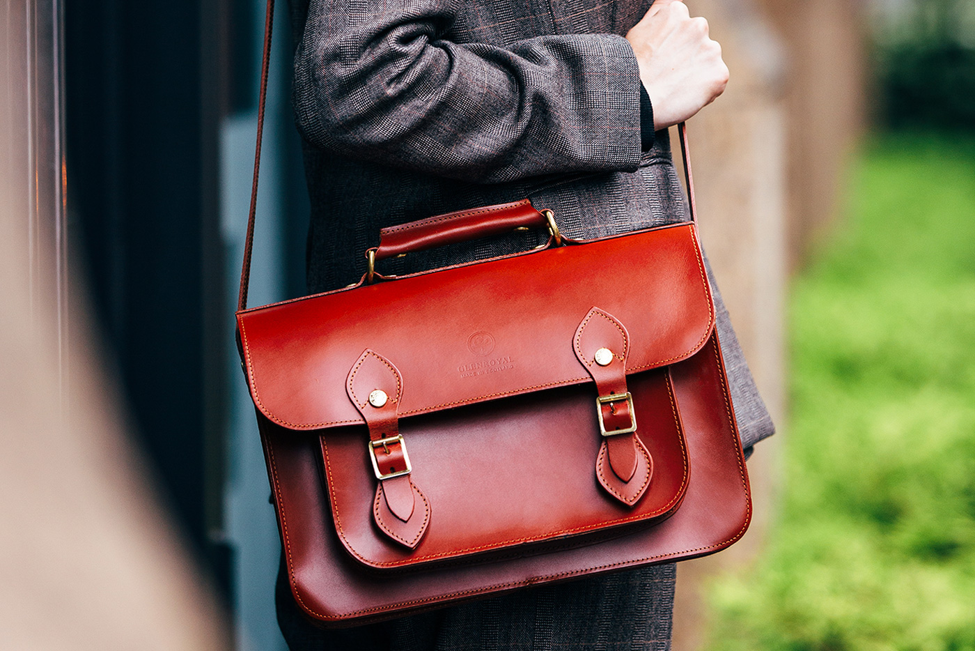 グレンロイヤルがブライドルレザーで仕立てた英国ルーツの学生鞄 British Made