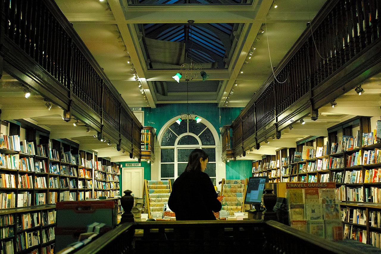 DAUNT BOOKS