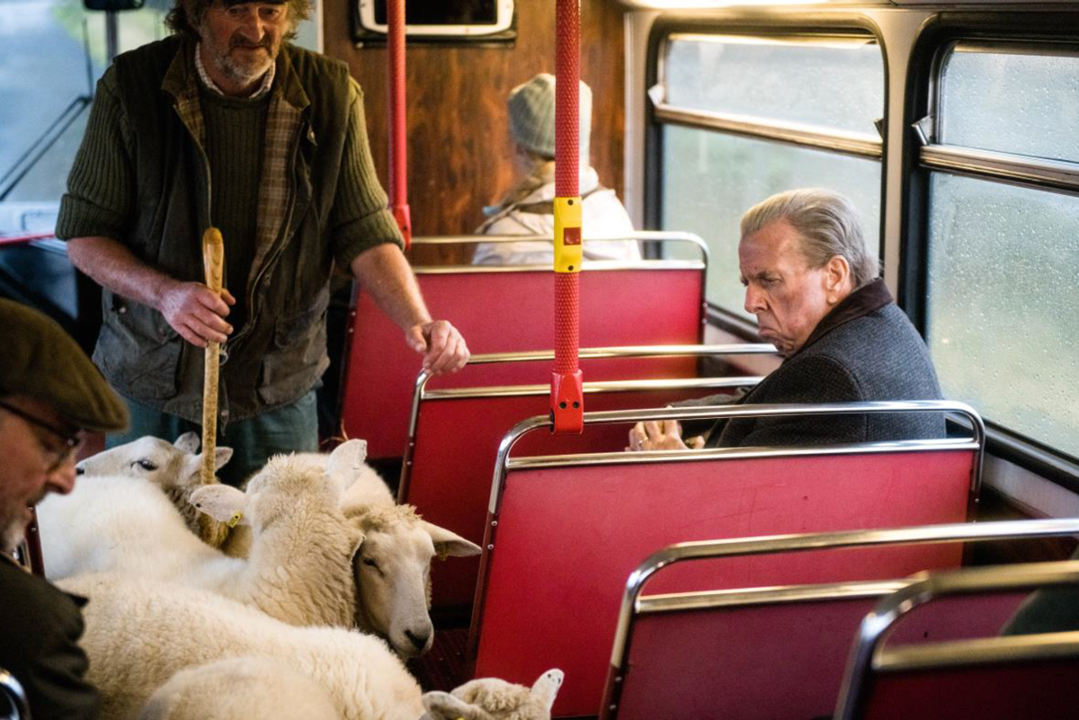 英国版ローカル路線バス乗り継ぎの旅 映画『 君を想い、バスに乗る 』