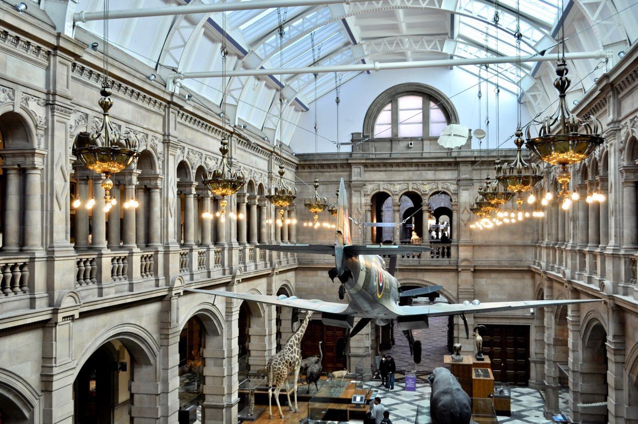 ケルビングローブ美術館・博物館 センター・ホール