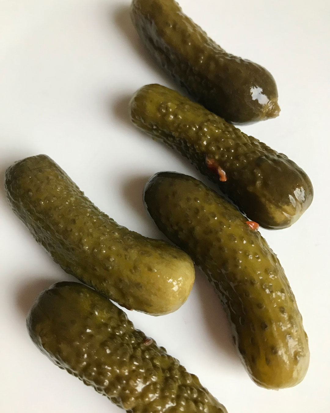 イギリスの食卓に欠かせないもの｜バラエティあふれるピクルス ガーキン（Gherkins）