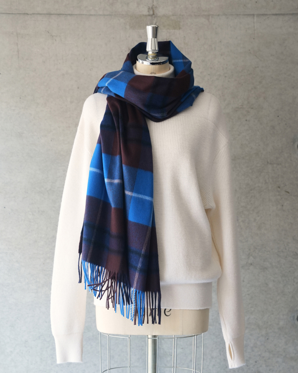 ジョンストンズ Johnstons of elgin ブリティッシュメイド 2025 正規輸入代理店